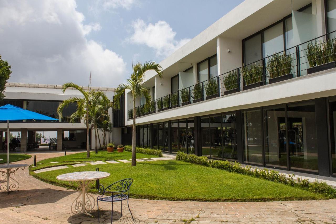 Villa Internacional Hotel & Club Cuernavaca Exterior photo
